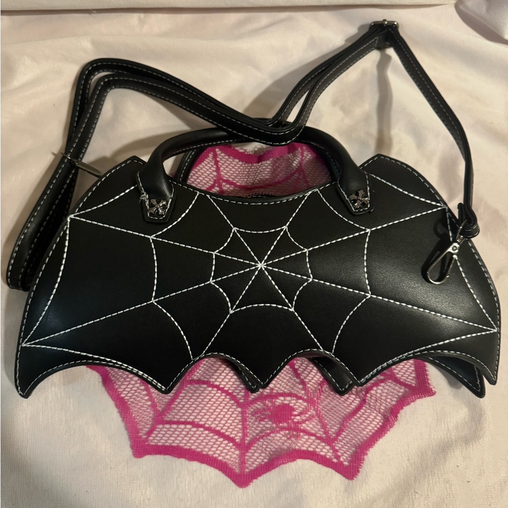 Bat crossbody bag New